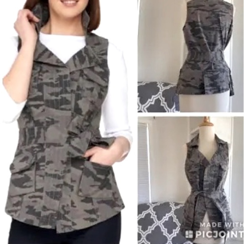 Black and gray camo vest